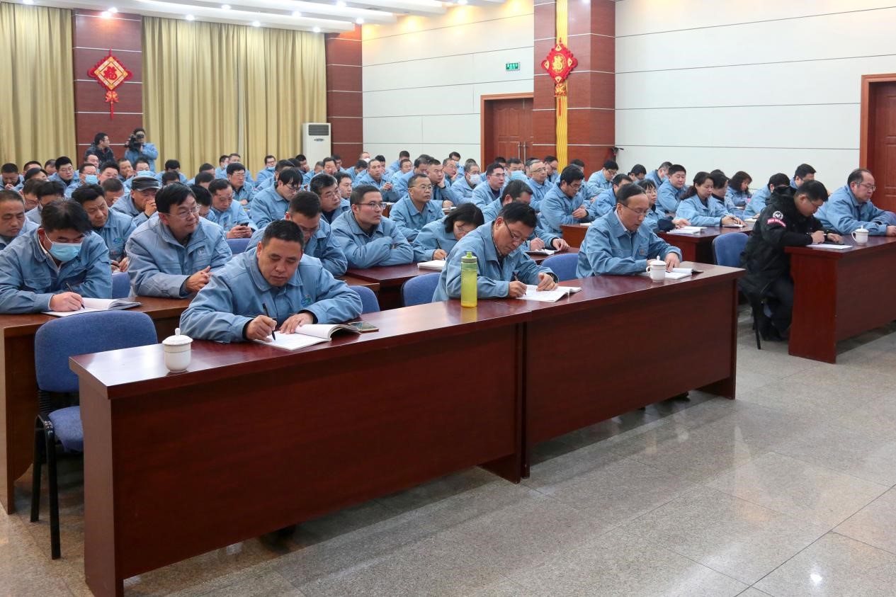 公司組織開展十九屆五中全會精神宣講